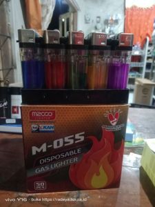 Korek gas warna warni