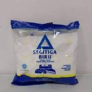 Terigu segitiga kemasan 500 gr