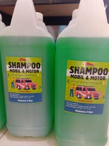 Shampoo Mobil Hijau 5 liter 