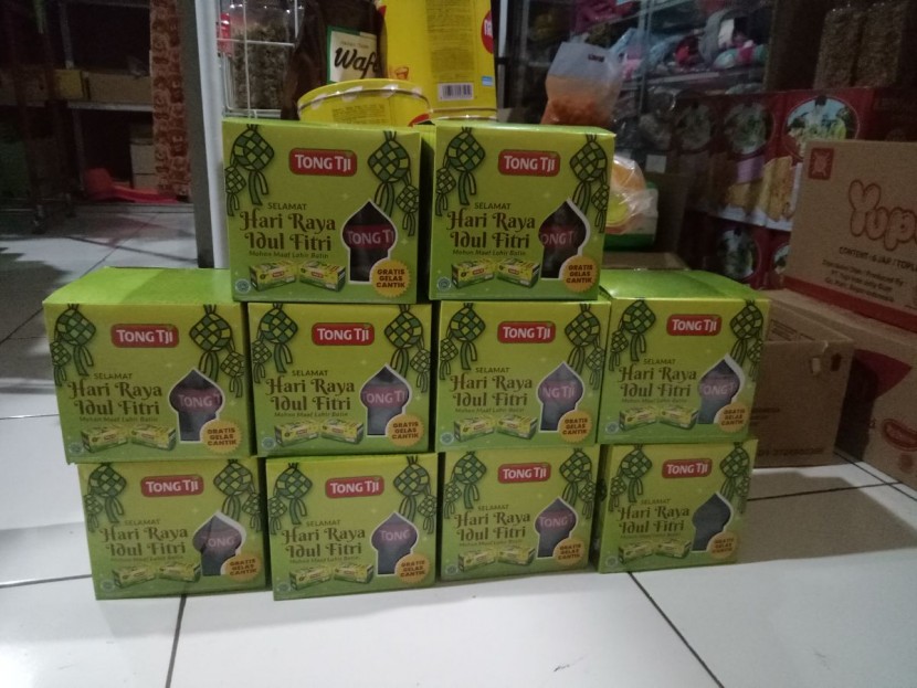 Paket Tong Tji bonus gelas