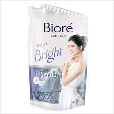 BIORE white scrub 380 ml