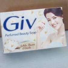 giv white flowers & vanilla