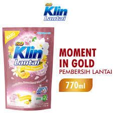 SOKLIN LANTAI MOMENT IN GOLD 780ML