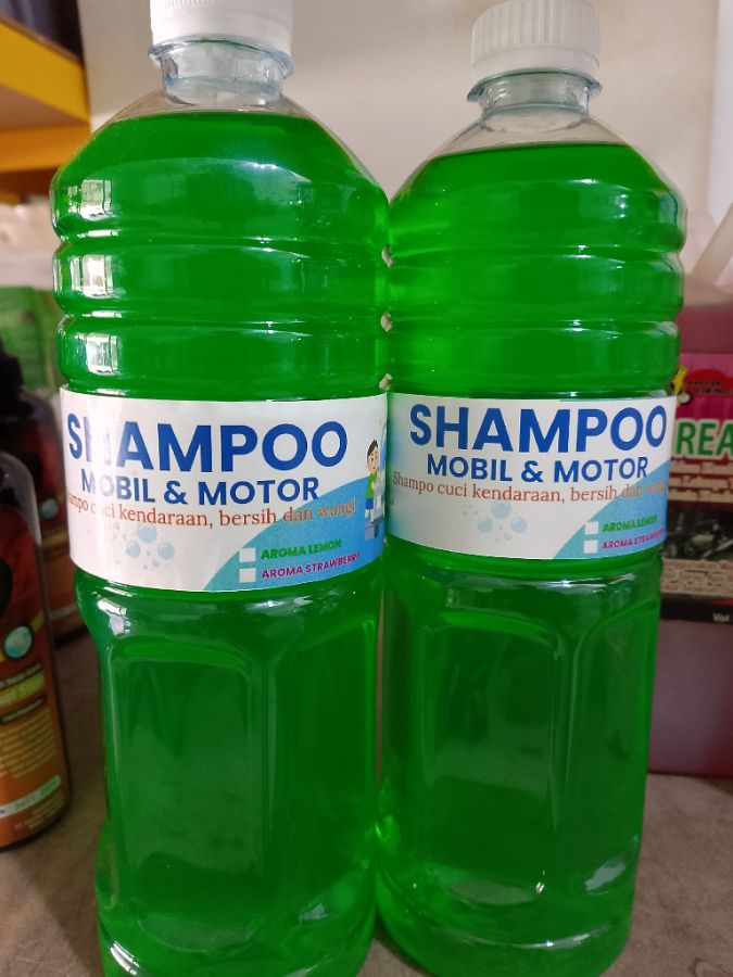Shampo Mobil Hijau 1 liter 