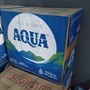 Aqua 1500 ml (doz)