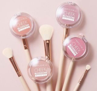 Implora Cheek Blush On