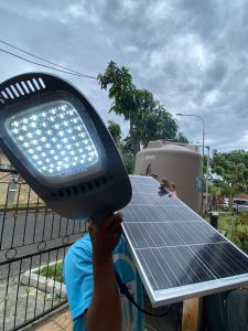 SOLAR STREETLIGHT SL200S 200W 6500K 1800LM DC3.2V 15AH HISTAR
