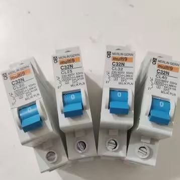 MCB MULTI9 BIRU MERLIN GELIN