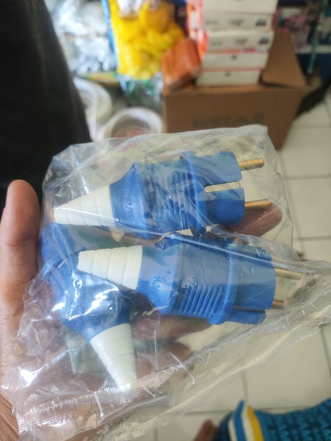 MS STEKER BUNTUT 012