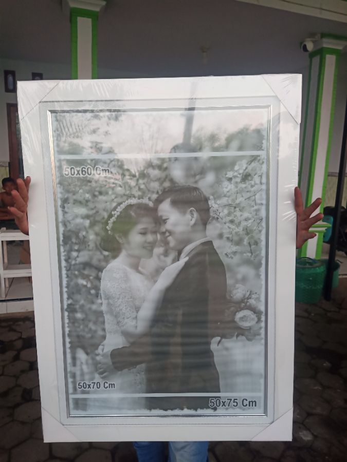 PIGURA 20RS DBL PUTIH MINIMALIS