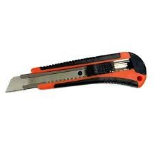 CUTTER KOFUKU 18MM