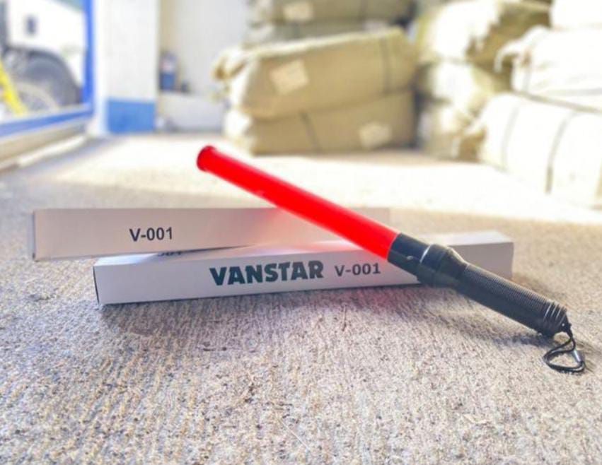 SENTER PARKIR LALIN VANSTAR YM/V-001 (PANJANG) BODI BESAR (BATERAI D)