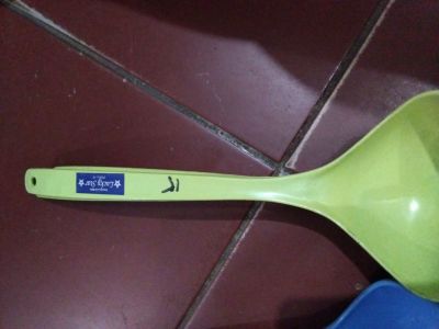 Sendok sayur lucky star 