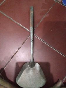 Sendok wajan besi besar 