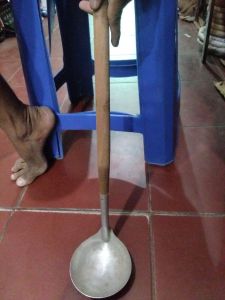 Sendok sayur aluminium GG kayu panjang 