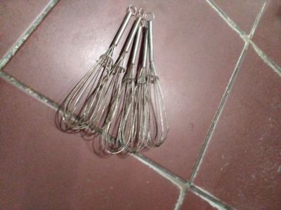 Kocokan telur stenliess UK s