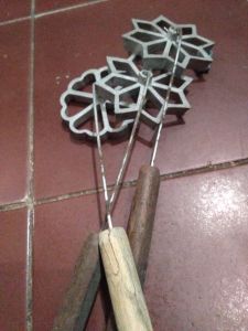 Cetakan bunga kembang besar 