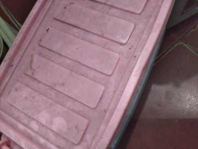Toples kotak AWS425