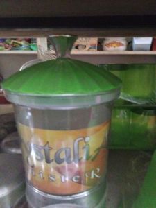 Toples plastik crystalia bear plats