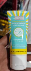 Azzarine Sunscreen Mois Calm My Acne