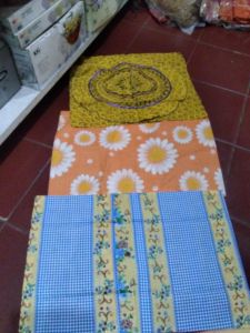 Sarung bantal kepala 