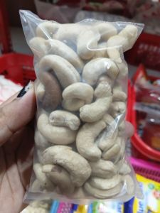 KACANG MENTE CURAH 100GR