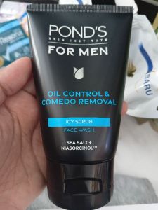 PONDS MEN OIL CLEAR & AC SCRUB 4x6x100Gr