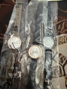 Jam tangan Charles Delon
