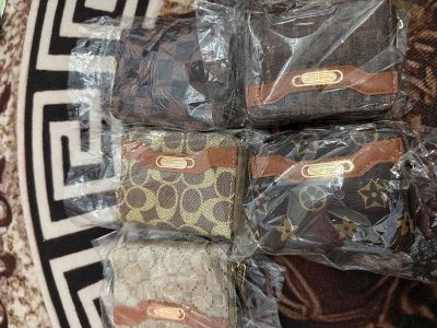 Dompet kartu 