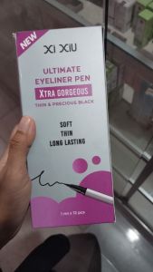 Xi Xiu Divine liquid eyeliner pen black 1ml