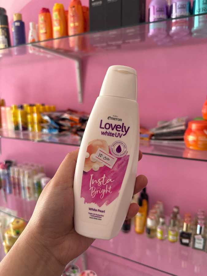 Lovely white UV insta Bright