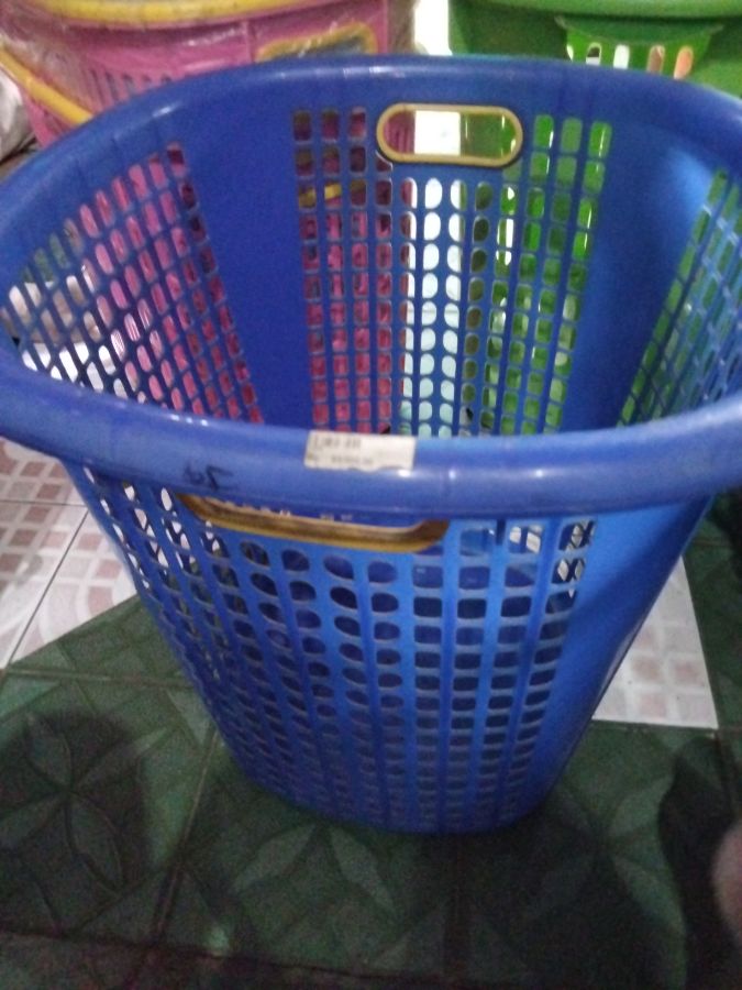 Keranjang globe persegi 