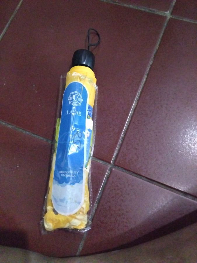 Payung lipat layar kecil 