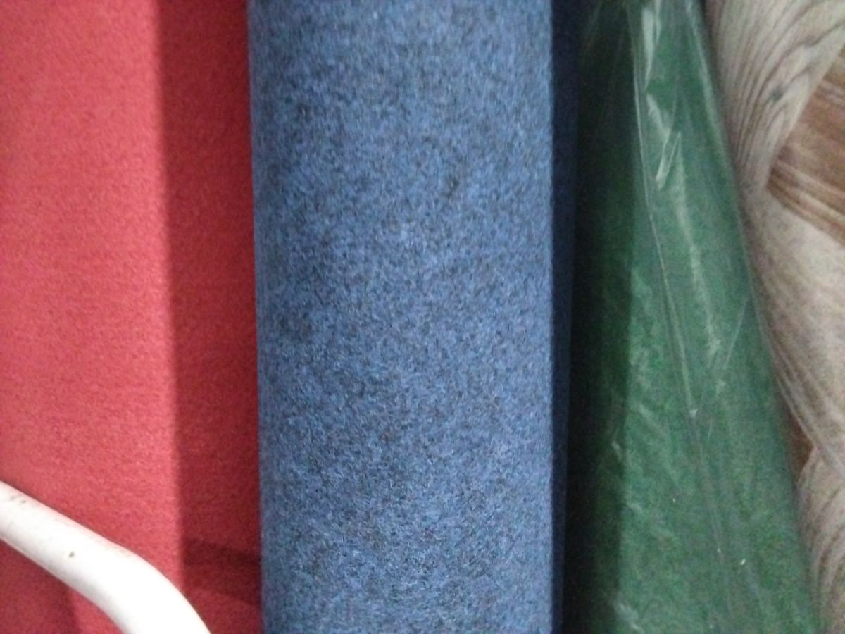Karpet buana biru tua 2x30m (roll)