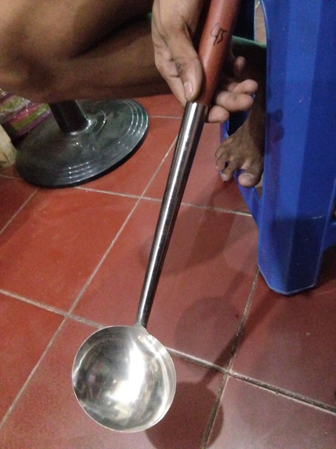 Sendok sayur stenliess GG kayu 