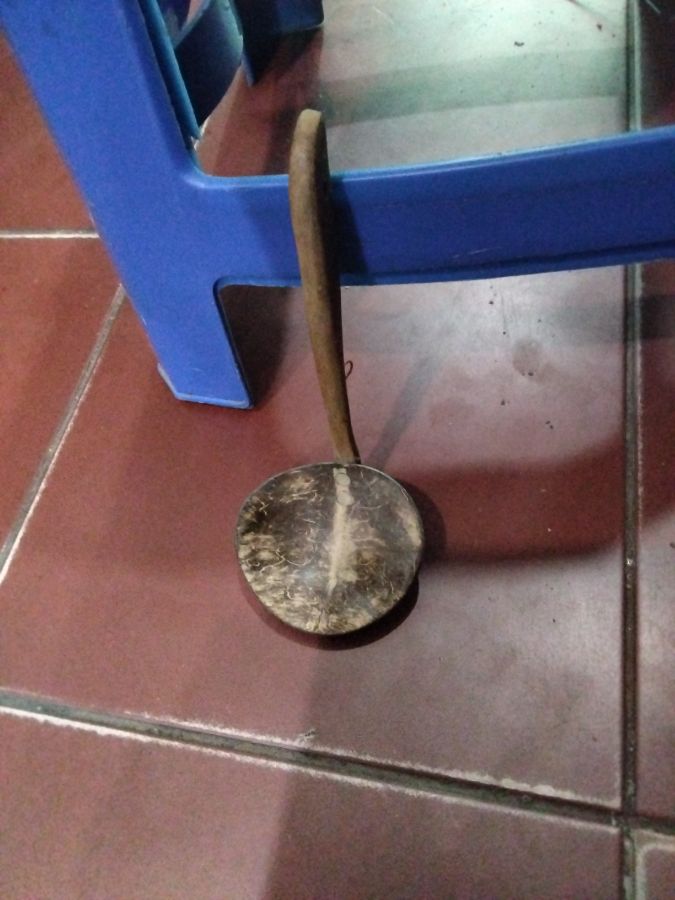 Sendok sayur kayu 