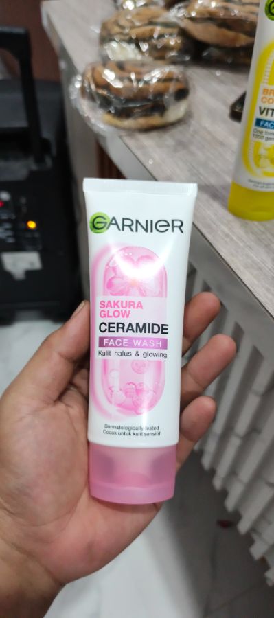 Garnier Sakura Glow Foam 100ml