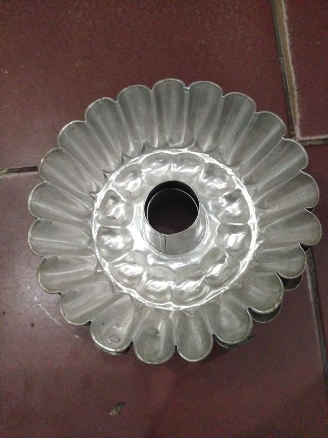 Cetakan bolu bunga standar 