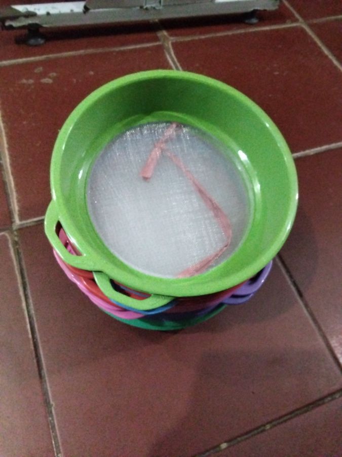 Saringan santan plastik 20cm