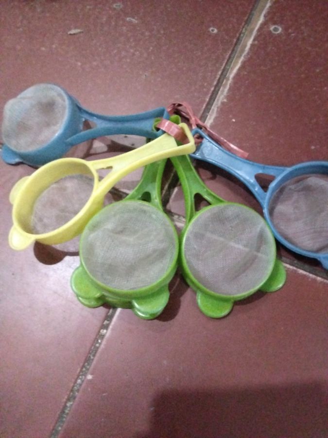 Saringan tea plastik no8
