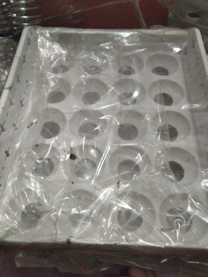 Tempat Rak telur plastik 