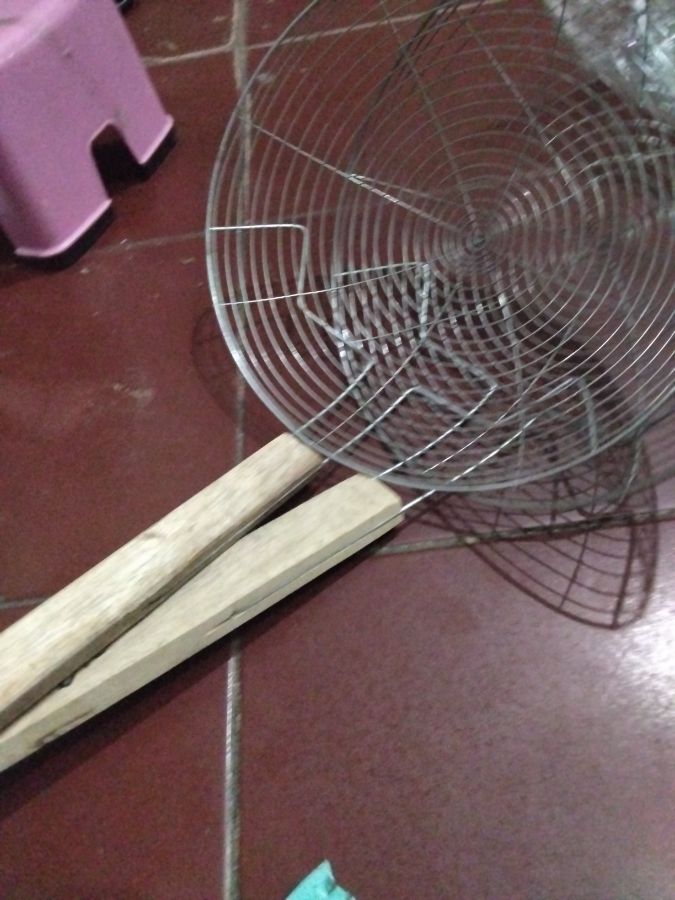 Saringan penggorengan GG kayu 