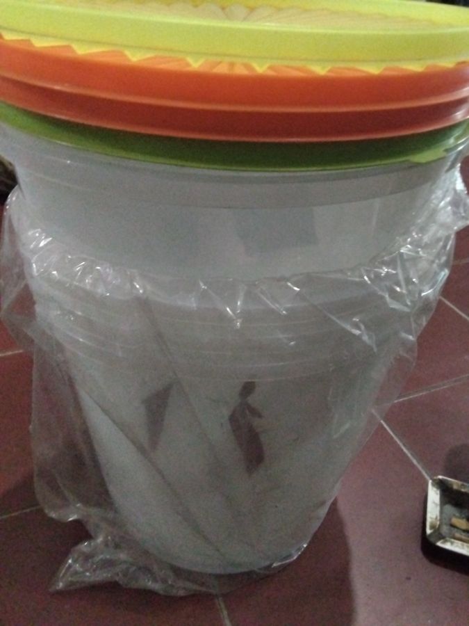 Toples foodmate mawar 24L