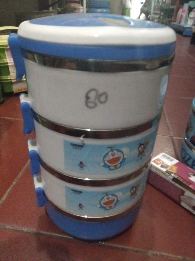 Rantang bulat Doraemon 4ss