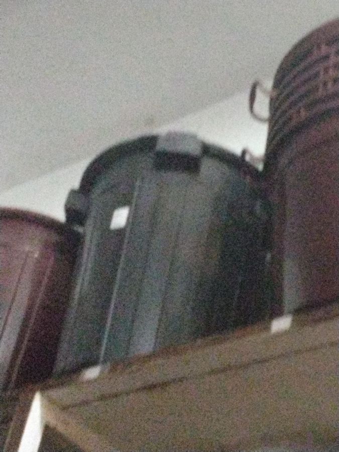 Ember tutup 80L hitam 