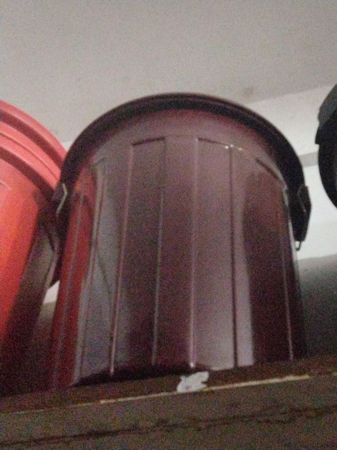 Ember tutup 80L merah maron 