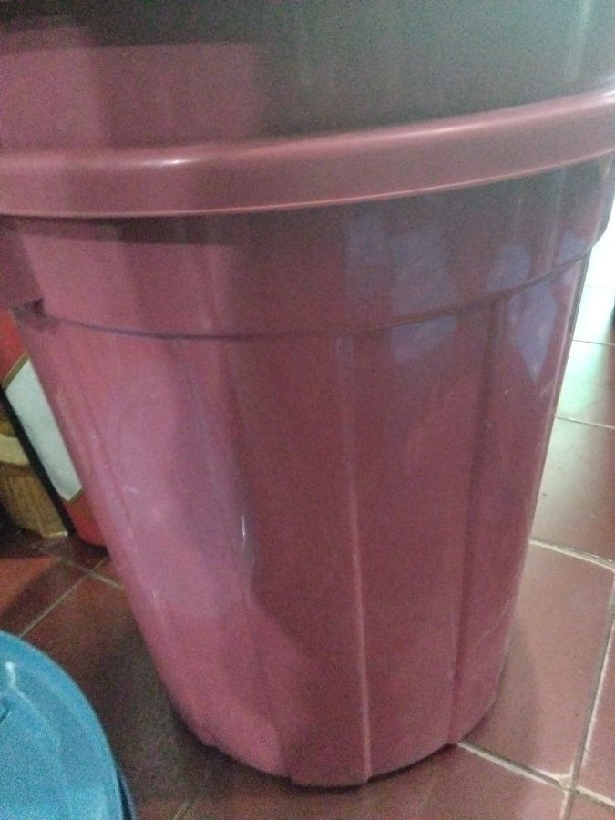 Ember tutup Yutaka house 80L 676