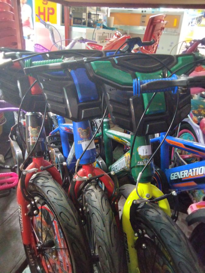 Sepeda laki laki generation no 16 