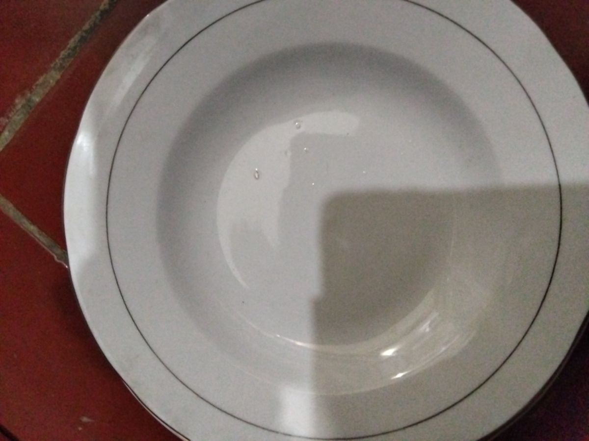 Piring batu iwatani 