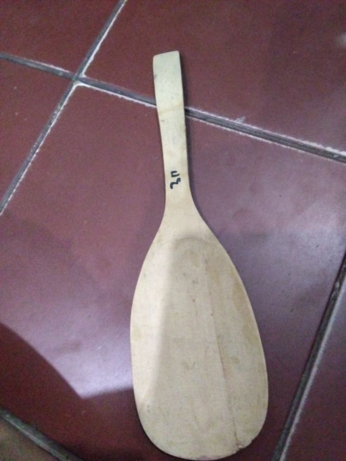 Centong nasi kayu putih 
